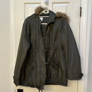 Maternity coat size Large
